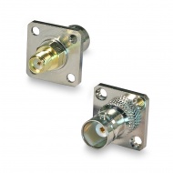 BNC(female)-SMA(female) 4 hole flange panel mount adapter, diam. 2,8 mm 12,5x12,5 mmmm